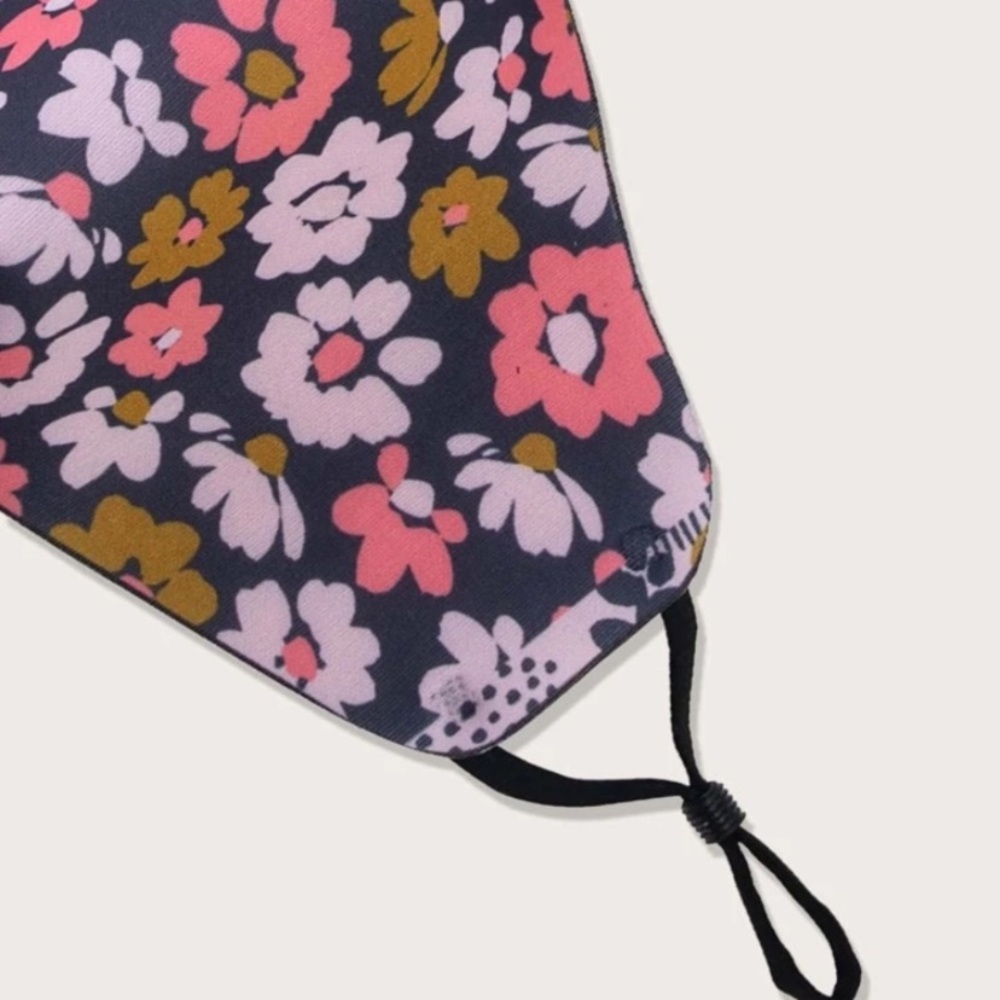 EMORY ROSE flower pattern face mask - Picture 4 of 4